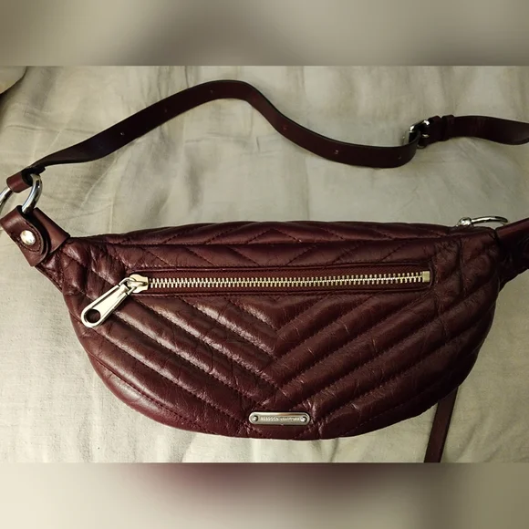 NWOT Rebecca Minkoff Edie Large Leather Sling Bag - Picture 2 of 6